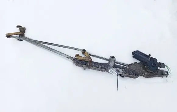 Nissan Almera Tino Front wiper linkage and motor 