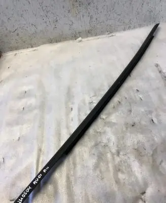 Audi A4 S4 B9 8W Rubber seal rear door window/glass 8w0839477