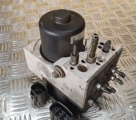 Lexus IS 200-300 ABS Pump 4454024010 332005000