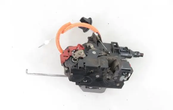 Audi A3 S3 8P Front door lock 4E1837015