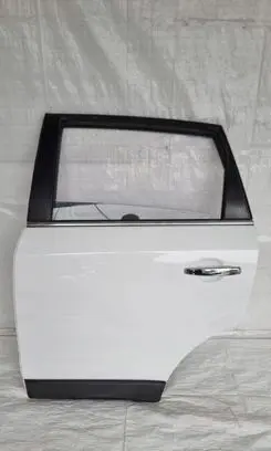 Opel Antara Rear door