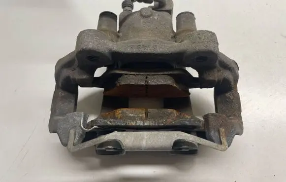 Jeep Grand Cherokee Rear brake cylinder 