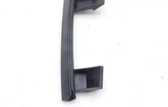 Hyundai Getz Door glass rail 82521-1C000