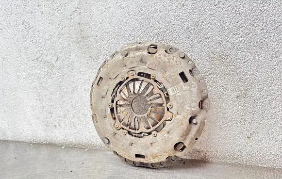 Opel Astra H Pressure plate 