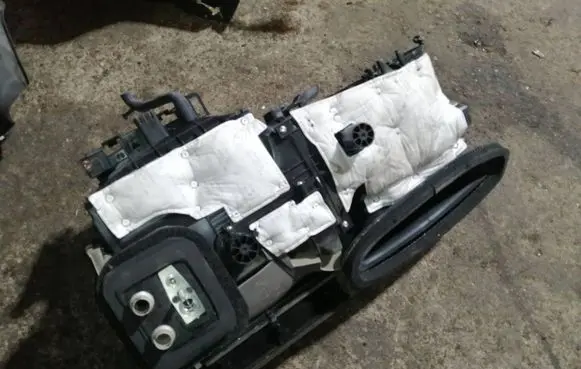 Buick Encore GX I Interior heater climate box assembly housing 60004678 60001823