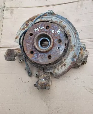 Mercedes-Benz ML W163 Rear wheel hub