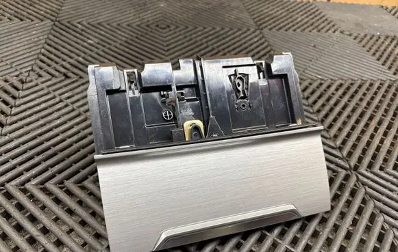 Volkswagen PASSAT B8 Ashtray (front) 3G1863284A 759539