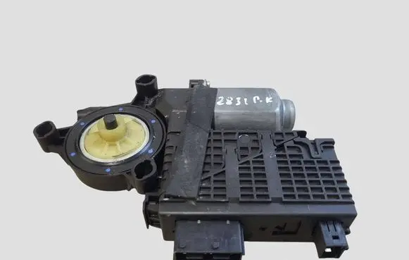 Citroen C4 Grand Picasso Front door window regulator motor 9682495880 400963D