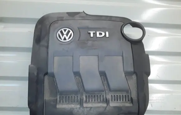 Volkswagen Polo V 6R Engine cover (trim)