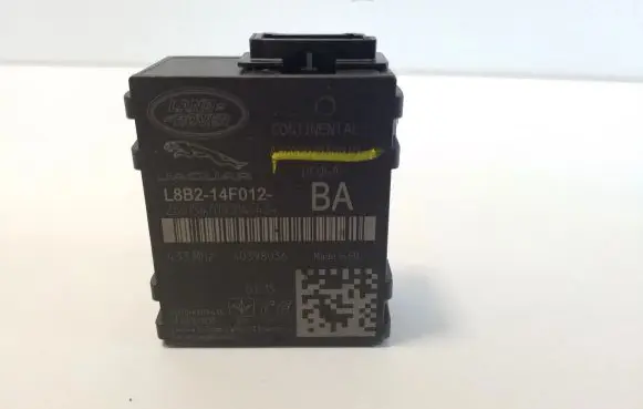 Land Rover Evoque II Tire pressure control unit L8B214F012BA