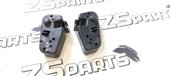 BMW 3 E46 Tail light bulb cover holder 8374807 8374810