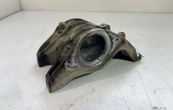Mercedes-Benz B W246 W242 Driveshaft support bearing bracket A6512200131