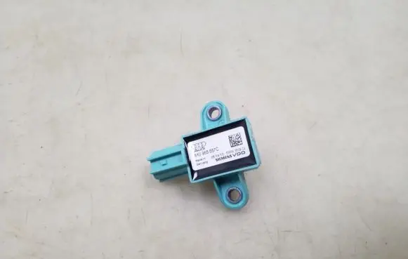 Audi A4 S4 B8 8K Airbag deployment crash/impact sensor 8K0955557C