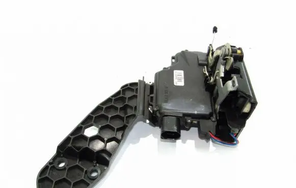Seat Toledo II (1M) Rear door lock 3B4839015