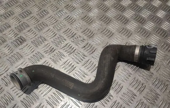 Mercedes-Benz GLE (W166 - C292) Engine coolant pipe/hose A1665900571