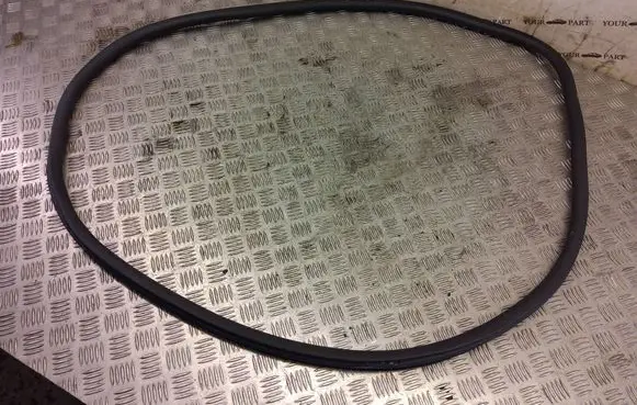 Opel Corsa F Front door rubber seal 