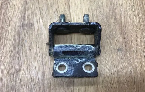 Mitsubishi Outlander Loading door upper hinge 5802A456