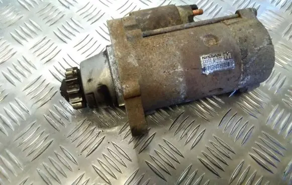 Nissan X-Trail T30 Starter motor 233008H801 M008T71471