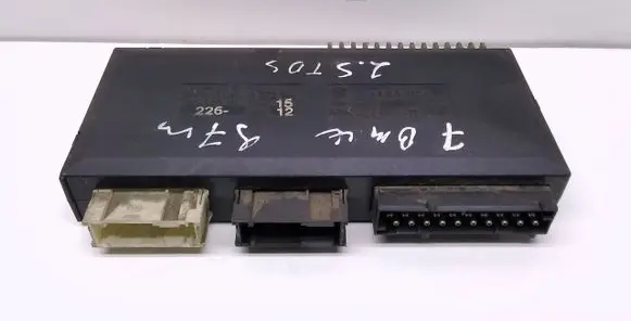 BMW 7 E38 Comfort/convenience module 8372141 61358372141