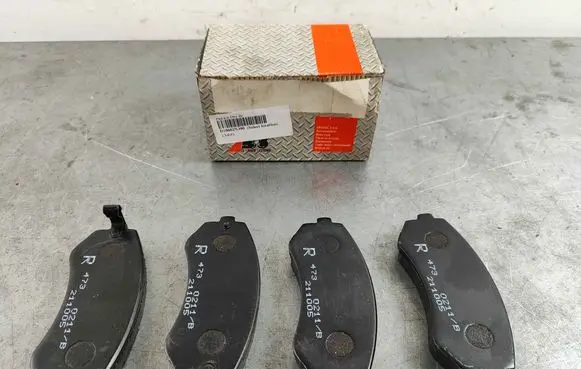 Nissan Almera N16 Brake pads (front) D10602N390