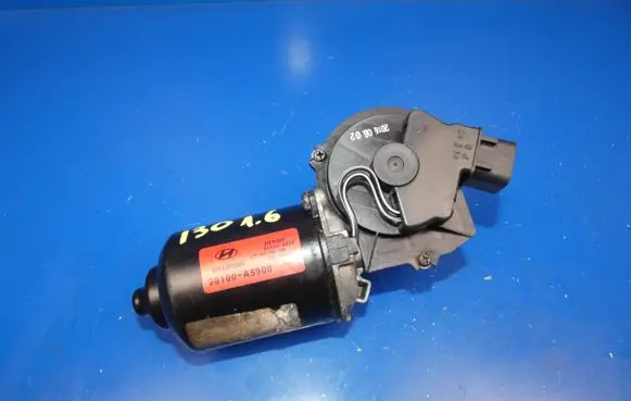 Hyundai i30 Front wiper linkage and motor 98100A5900