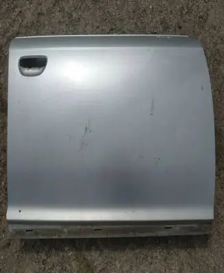 Audi A6 S6 C6 4F Front door pilkos