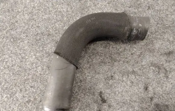 Jaguar XF X250 Engine coolant pipe/hose 4R838A504AC