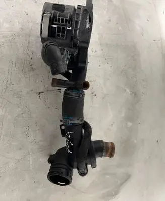Mercedes-Benz Sprinter W906 Thermostat/thermostat housing A6512000615