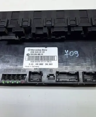 Mercedes-Benz C W203 Fuse module 2095450101 5DK00848610 300307015111105