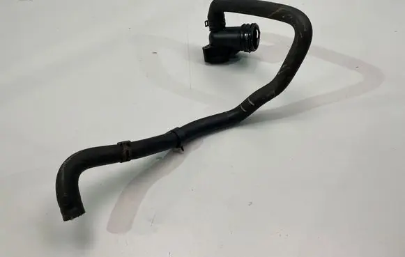 Mercedes-Benz CLS C218 X218 Engine coolant pipe/hose A2128320994
