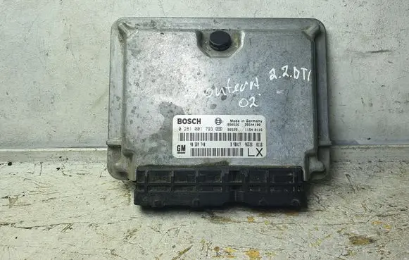 Opel Frontera B Engine control unit/module 0281001793 90589740