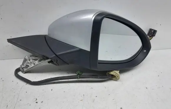 Volkswagen Golf VII Front door electric wing mirror E1021277