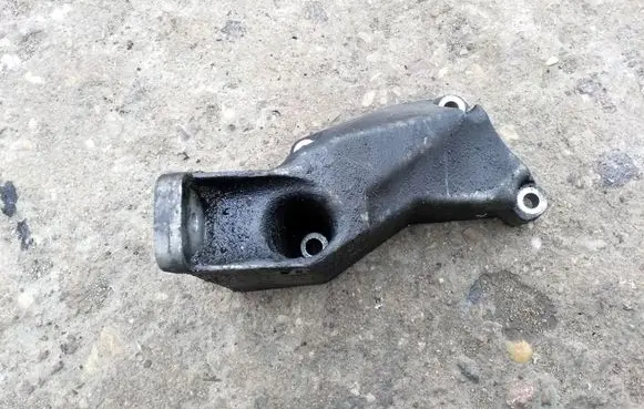 Volkswagen PASSAT B5.5 Other engine bay part