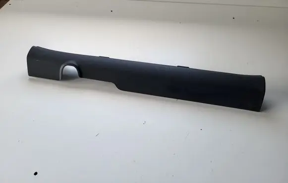 KIA Xceed Front sill trim cover