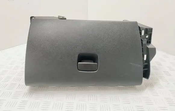 Opel Vivaro Glove box set 681084386R 93454260