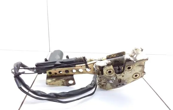 Alfa Romeo 164 Front door lock B834 1892