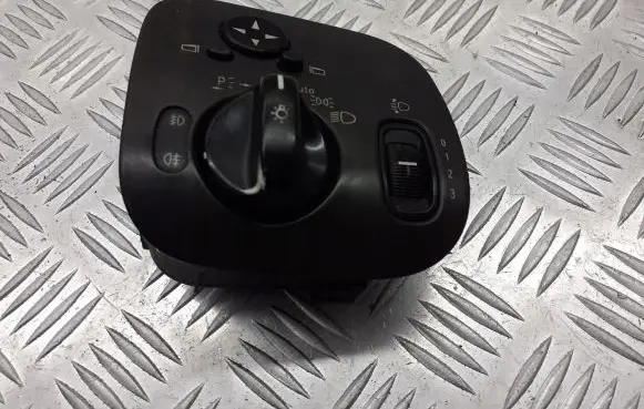 Mercedes-Benz C W203 Light switch A2035450604