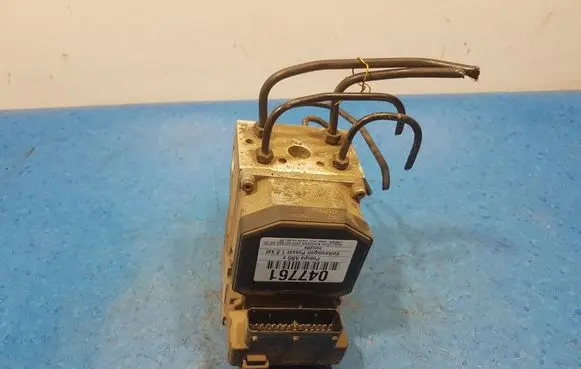 Volkswagen PASSAT B5.5 ABS Pump 0265220405