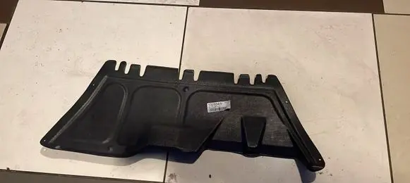 Skoda Octavia Mk1 (1U) Engine splash shield/under tray 1323345