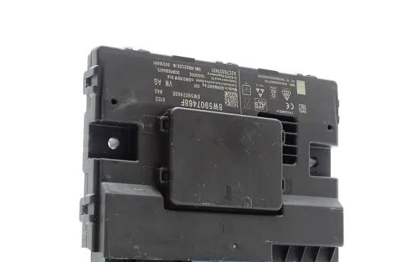 Audi A5 Gateway control module 8W5907468F 8W5907468E A2C76331401