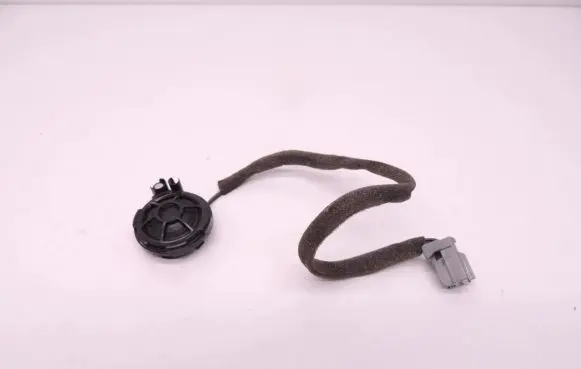 Volvo V50 Front door high frequency speaker 8673066 D83
