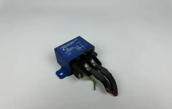 Mercedes-Benz A W169 Current control relay A0035422519 V23132D2001X528