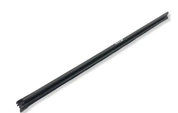 Citroen C4 III e-C4 Rubber seal front door window/glass 
