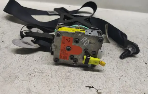 Toyota Verso Front seatbelt