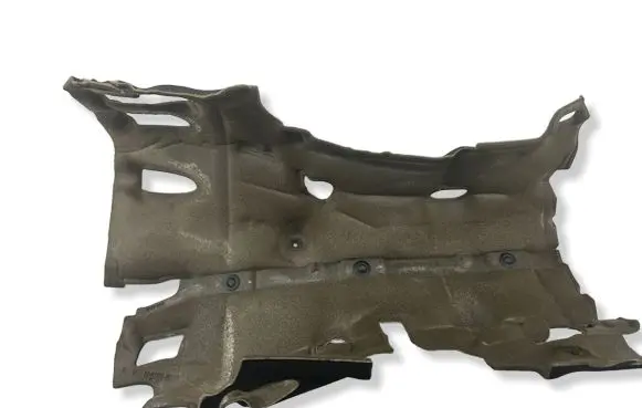 BMW 3 G20 G21 Heat shield in engine bay 54703011