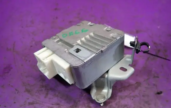 Toyota Yaris Power steering pump