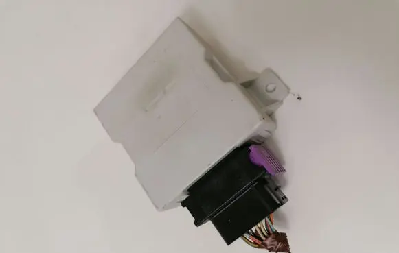 Toyota Avensis T250 Window wiper relay 150696