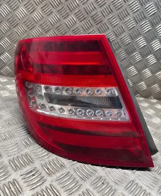 Mercedes-Benz C W204 Rear/tail lights A2048204664