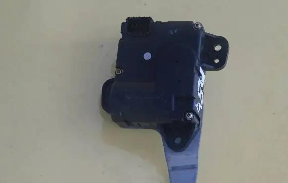 Hyundai Matrix Air flap motor/actuator