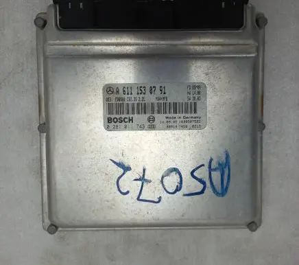Mercedes-Benz Sprinter W901 W902 W903 W904 Engine control unit/module A6111530791